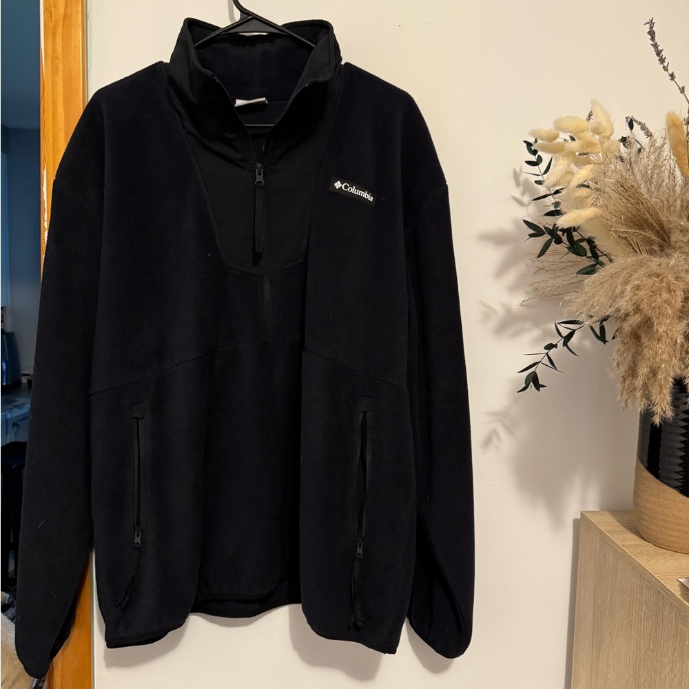 ✨NWOT✨Columbia Black Quarter Zip-Up Sweater